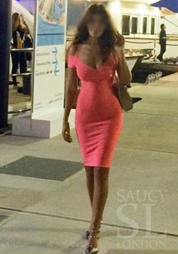 Housewife Call Girls Service In Five Star Hotel Aerocity